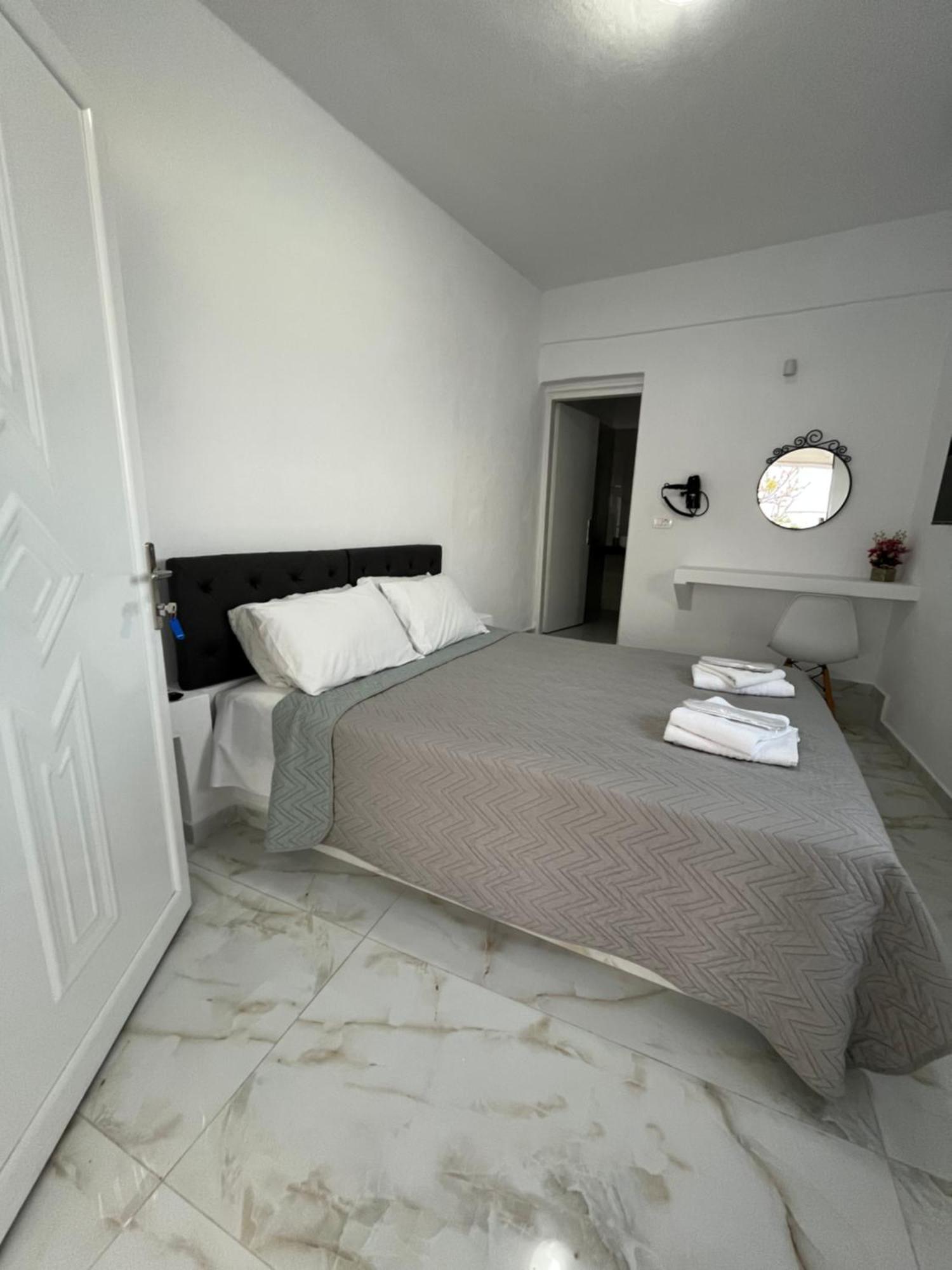 Stella Nomikou Apartments Firostefani Esterno foto