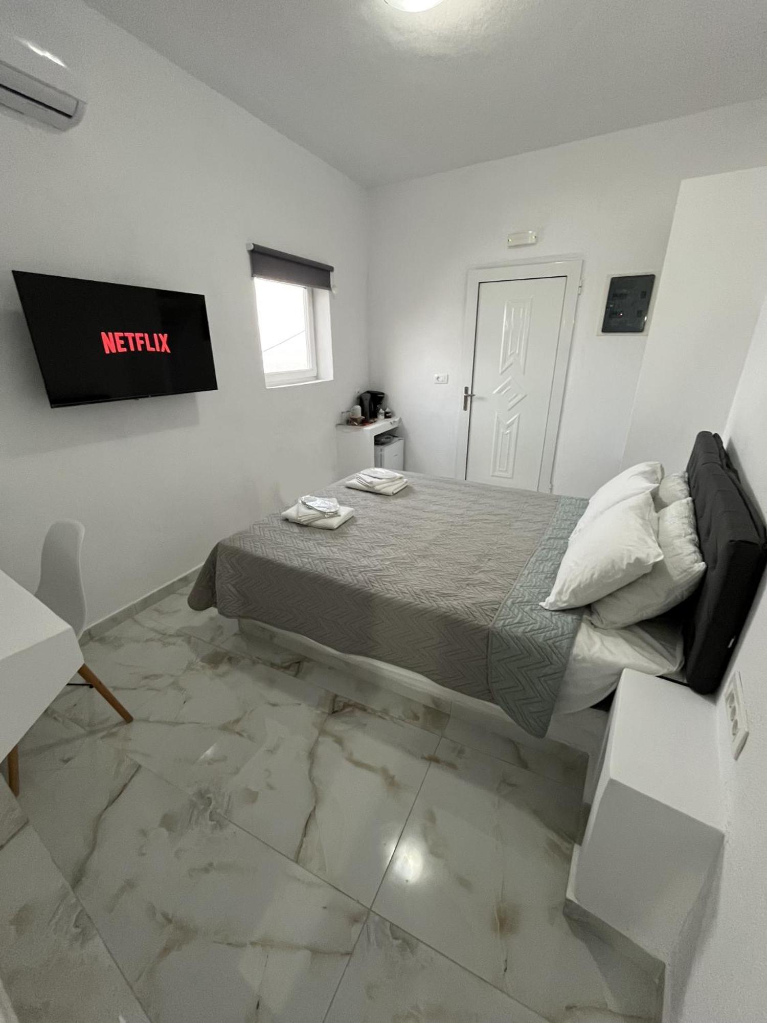 Stella Nomikou Apartments Firostefani Esterno foto