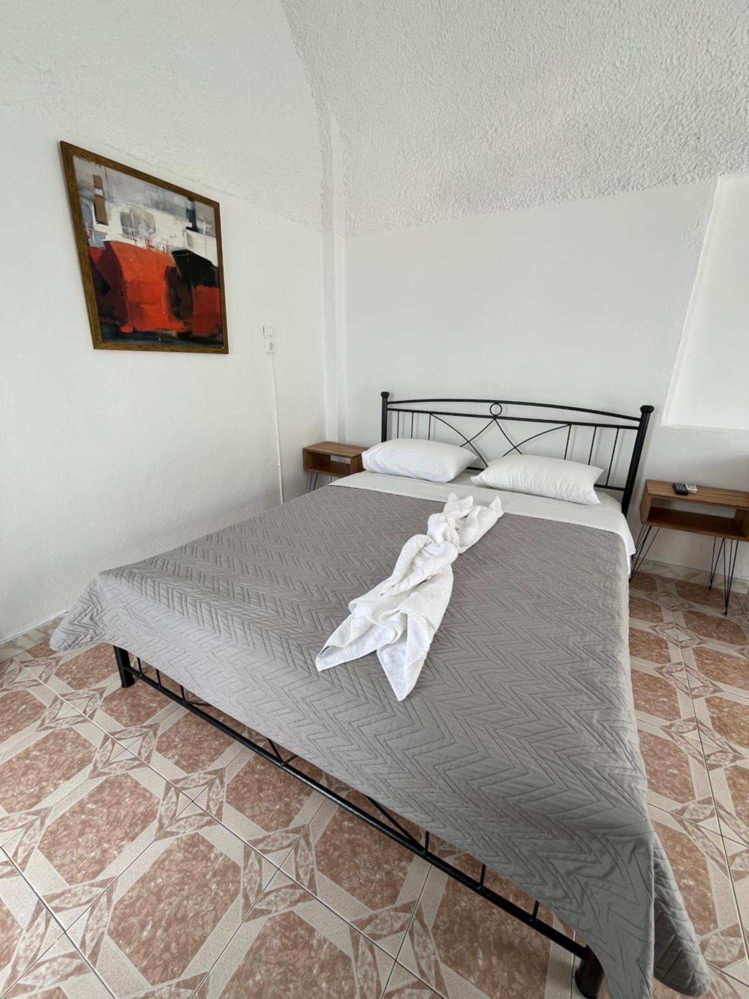 Stella Nomikou Apartments Firostefani Esterno foto